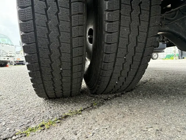 いすゞ エルフ TRG-NPR85AR(2WD)の写真26