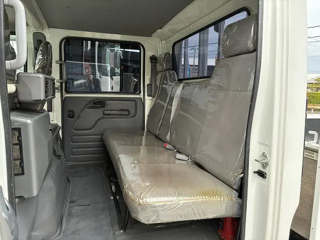 いすゞ エルフ TRG-NPR85AR(2WD)の写真33