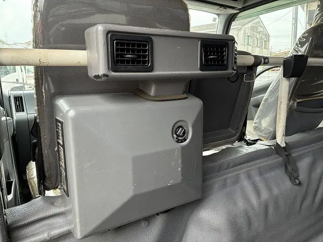 いすゞ エルフ TRG-NPR85AR(2WD)の写真44