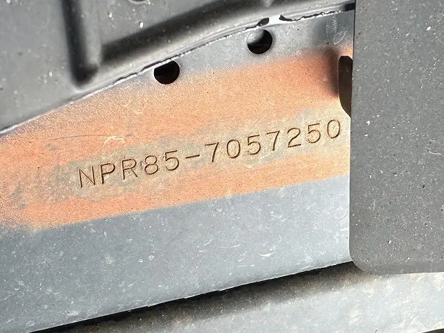 いすゞ エルフ TRG-NPR85AR(2WD)の写真48