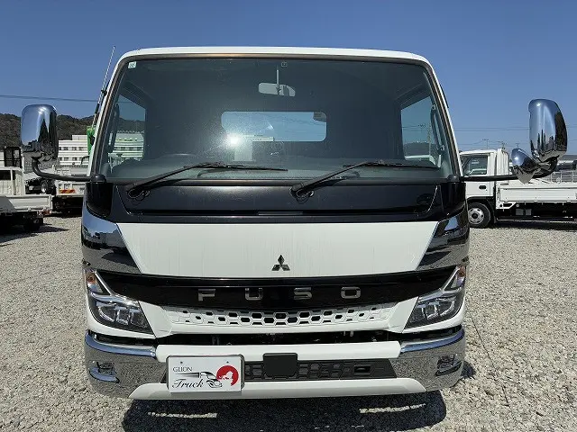 三菱 キャンター 2PG-FEB80(2WD)の写真2