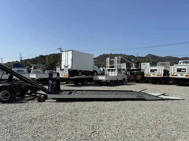 三菱 キャンター 2PG-FEB80(2WD)の写真11