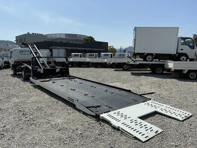 三菱 キャンター 2PG-FEB80(2WD)の写真13