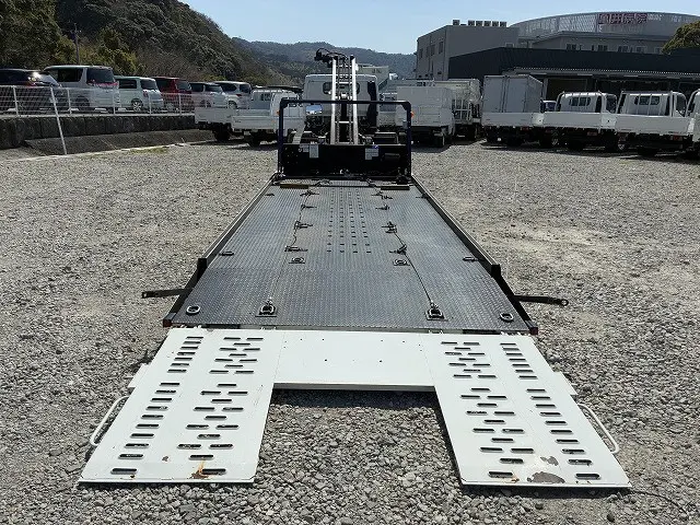 三菱 キャンター 2PG-FEB80(2WD)の写真14