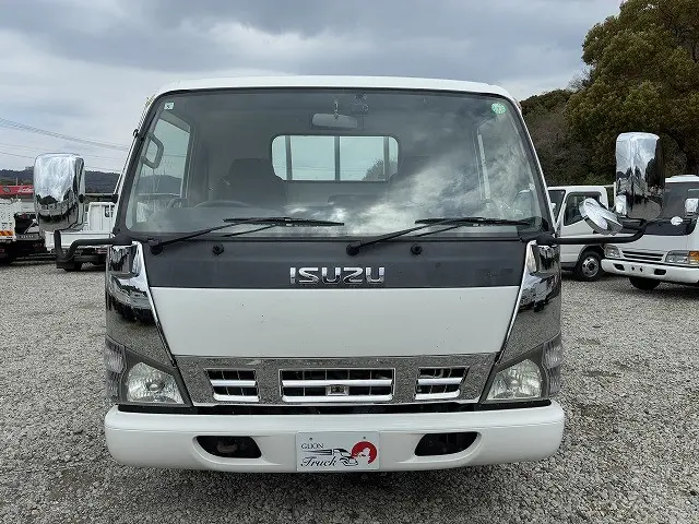 いすゞ エルフ PB-NPR81AR(2WD)の写真2