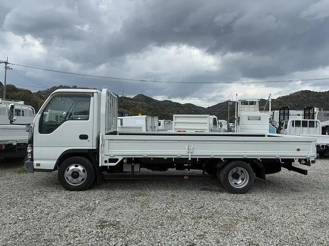 いすゞ エルフ PB-NPR81AR(2WD)の写真4