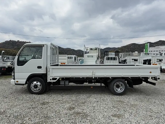 いすゞ エルフ PB-NPR81AR(2WD)の写真4