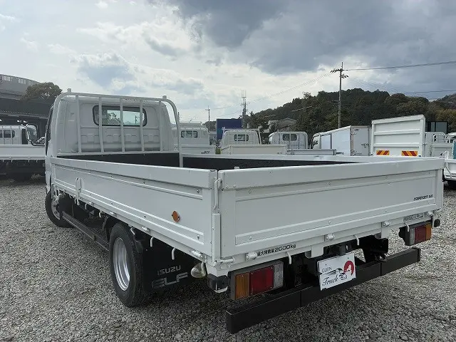 いすゞ エルフ PB-NPR81AR(2WD)の写真6
