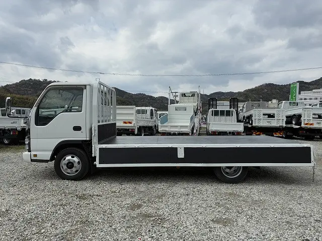 いすゞ エルフ PB-NPR81AR(2WD)の写真11