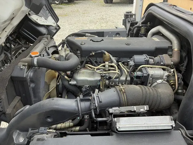 いすゞ エルフ PB-NPR81AR(2WD)の写真22