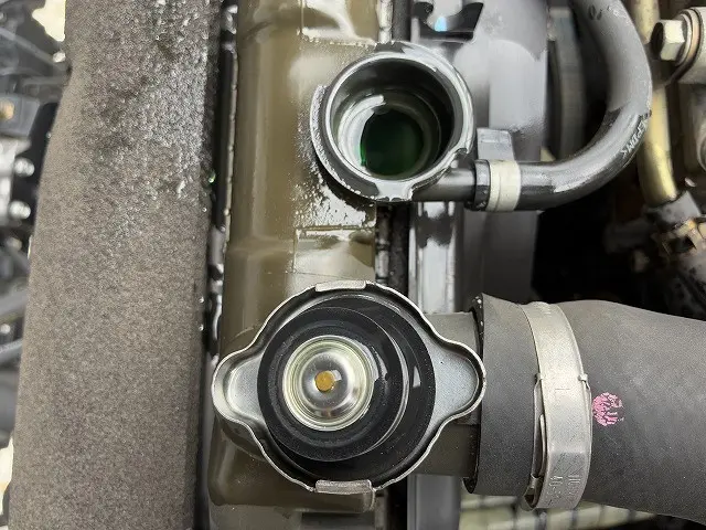 いすゞ エルフ PB-NPR81AR(2WD)の写真23