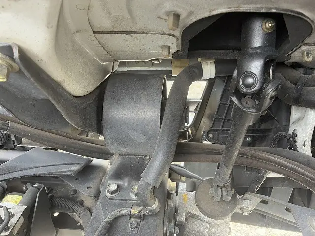 いすゞ エルフ PB-NPR81AR(2WD)の写真28