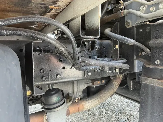 いすゞ エルフ PB-NPR81AR(2WD)の写真37