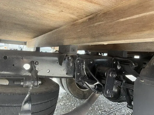 いすゞ エルフ PB-NPR81AR(2WD)の写真37