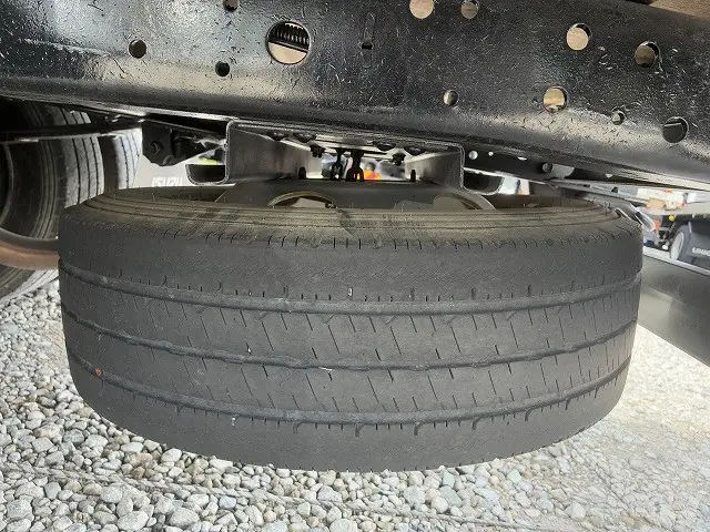 いすゞ エルフ PB-NPR81AR(2WD)の写真41