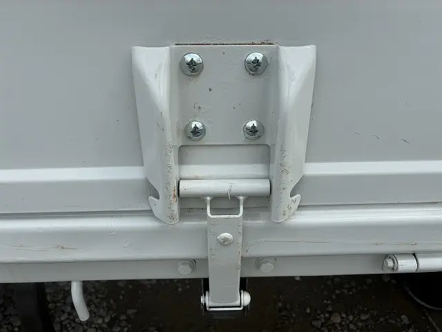 いすゞ エルフ PB-NPR81AR(2WD)の写真44