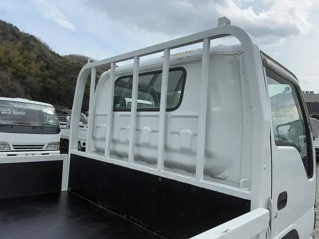 いすゞ エルフ PB-NPR81AR(2WD)の写真47