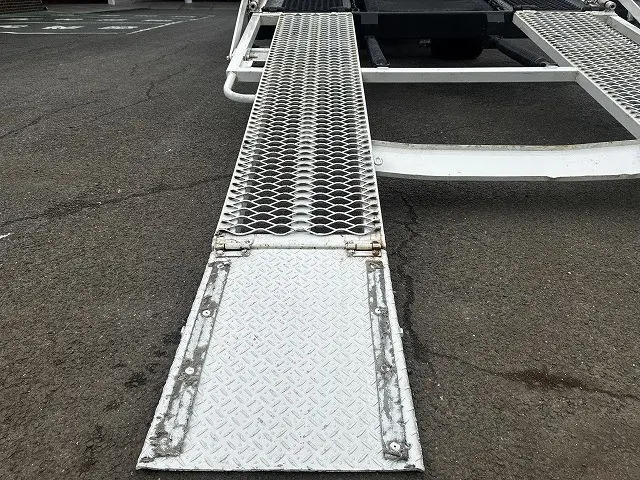 いすゞ エルフ TDG-NPS85AN(4WD)の写真24