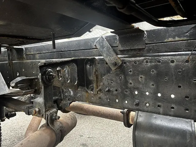 いすゞ エルフ TDG-NPS85AN(4WD)の写真34