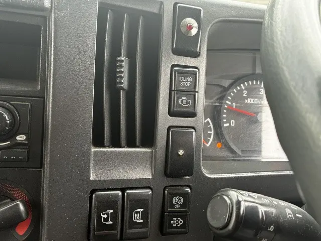 いすゞ エルフ TDG-NPS85AN(4WD)の写真46