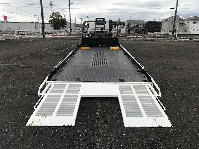 いすゞ エルフ 2RG-NPR88AN(2WD)の写真5