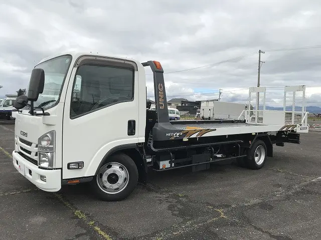 いすゞ エルフ 2RG-NPR88AN(2WD)の写真9