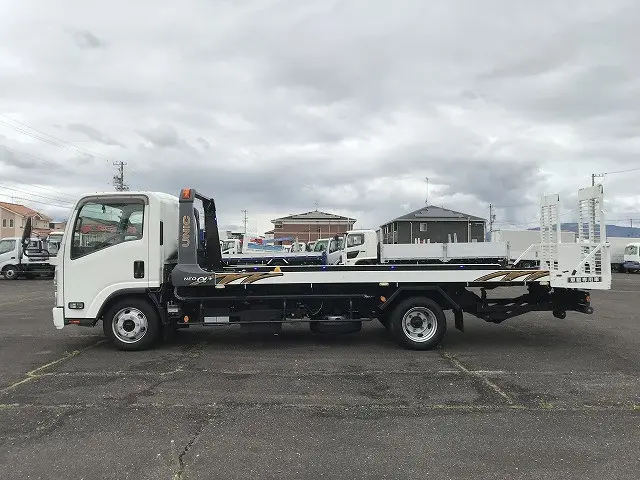 いすゞ エルフ 2RG-NPR88AN(2WD)の写真14