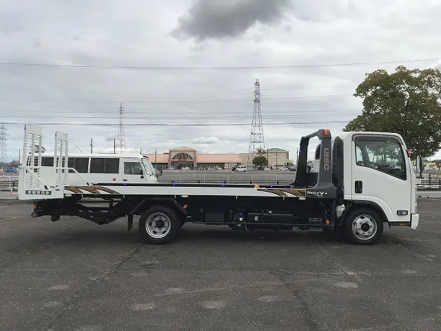 いすゞ エルフ 2RG-NPR88AN(2WD)の写真15