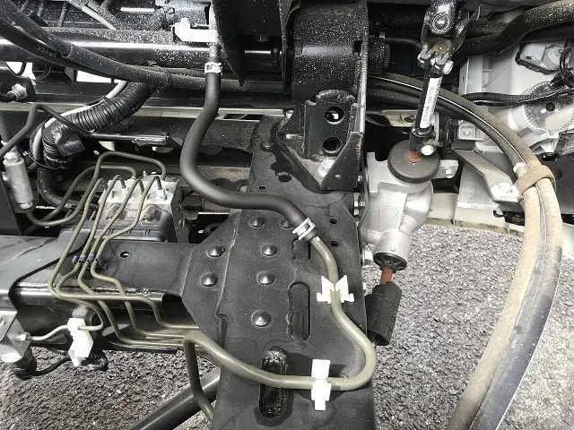 いすゞ エルフ 2RG-NPR88AN(2WD)の写真22