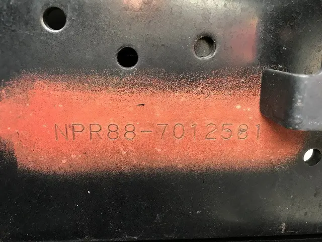 いすゞ エルフ 2RG-NPR88AN(2WD)の写真26