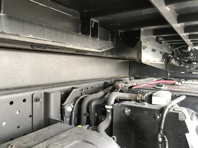 いすゞ エルフ 2RG-NPR88AN(2WD)の写真42