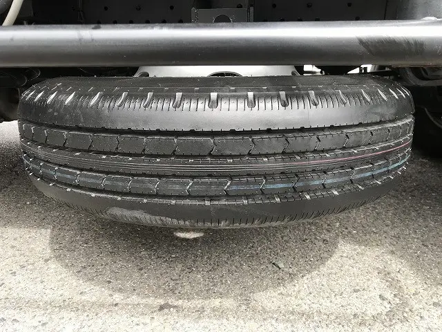 いすゞ エルフ 2RG-NPR88AN(2WD)の写真46