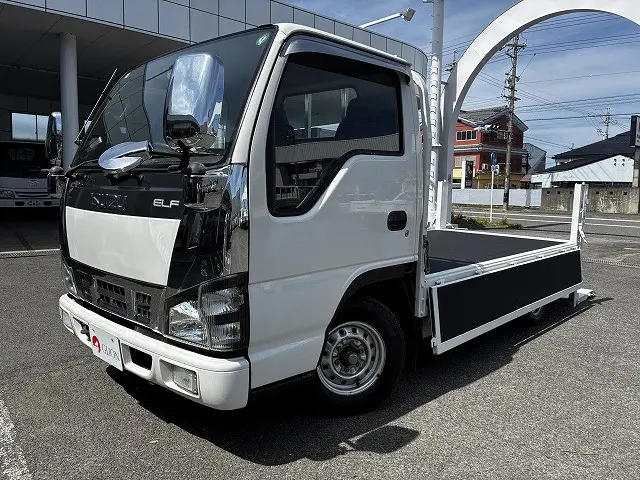 いすゞ エルフ KR-NHR69(2WD)の写真9