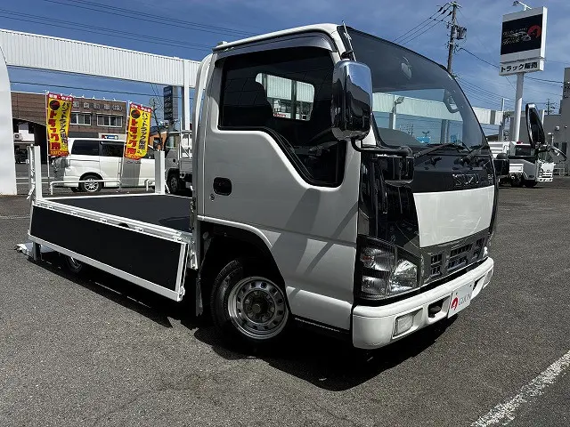 いすゞ エルフ KR-NHR69(2WD)の写真10