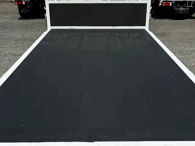 いすゞ エルフ KR-NHR69(2WD)の写真17