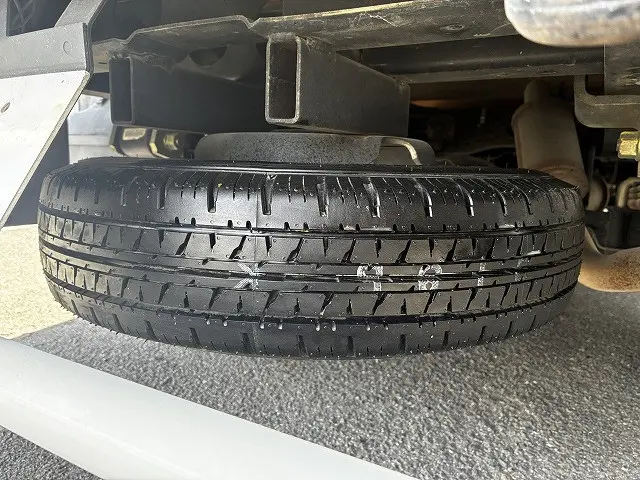 いすゞ エルフ KR-NHR69(2WD)の写真27