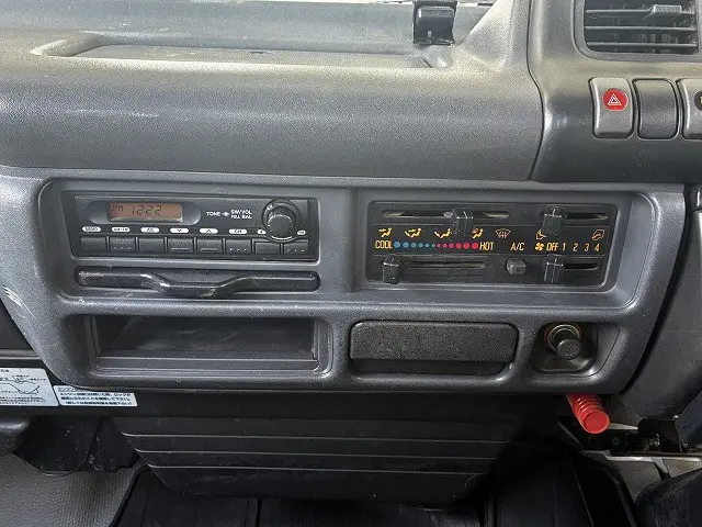 いすゞ エルフ KR-NHR69(2WD)の写真42