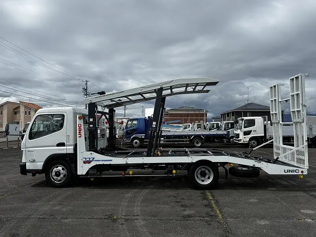 三菱 キャンター 2PG-FEB90(2WD)の写真4