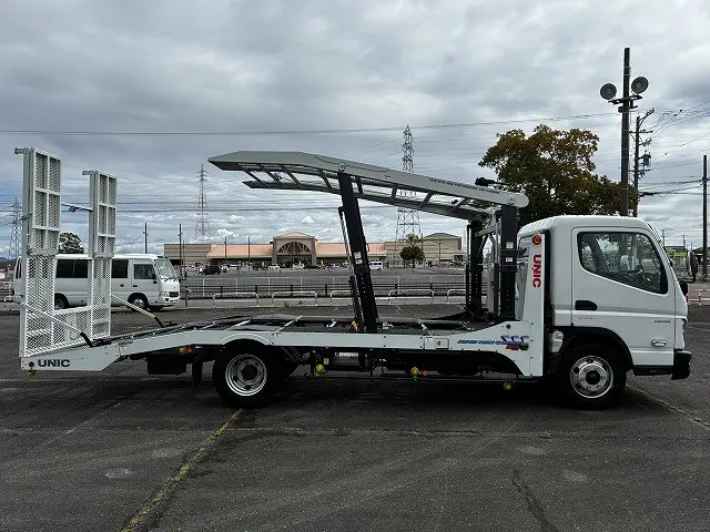 三菱 キャンター 2PG-FEB90(2WD)の写真5