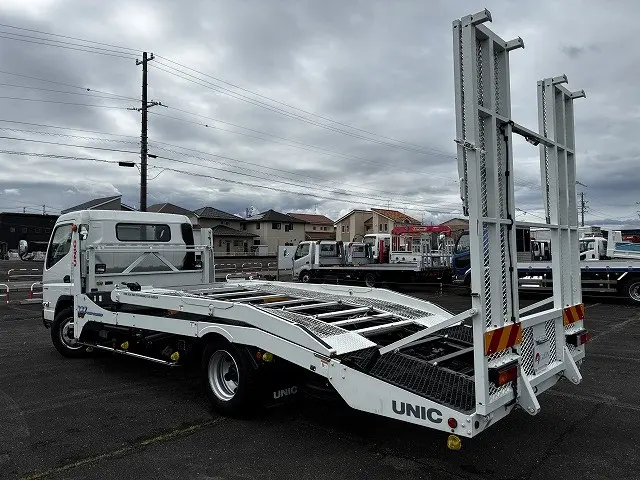 三菱 キャンター 2PG-FEB90(2WD)の写真13