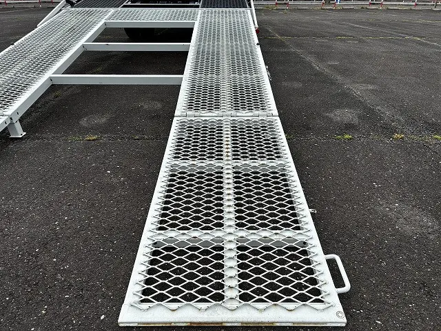 三菱 キャンター 2PG-FEB90(2WD)の写真22