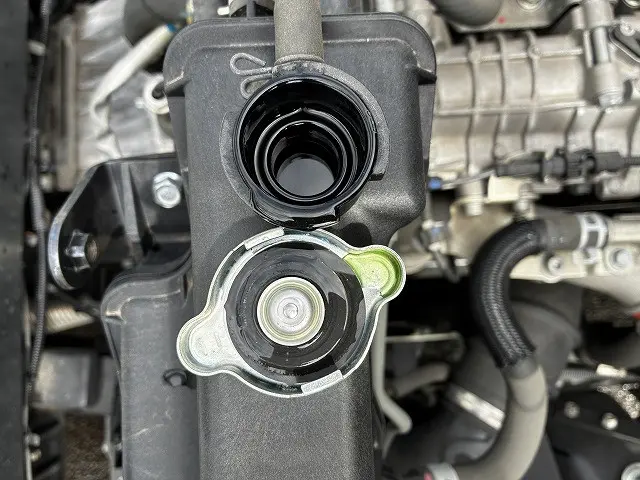 三菱 キャンター 2PG-FEB90(2WD)の写真32