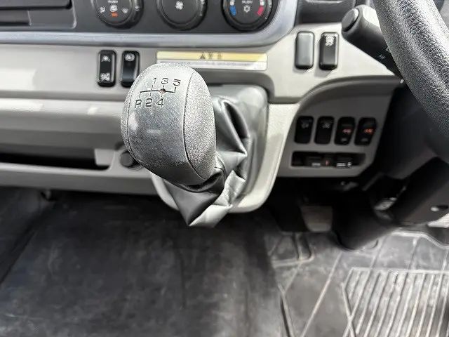 三菱 キャンター 2PG-FEB90(2WD)の写真41