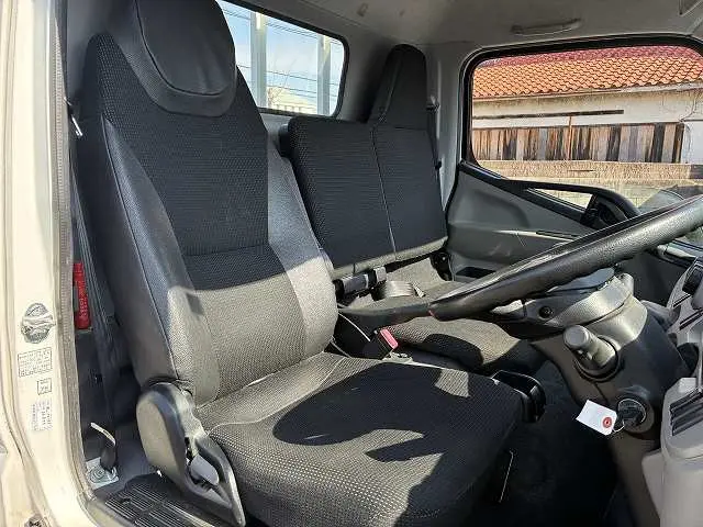 三菱 キャンター TPG-FEA50(2WD)の写真39