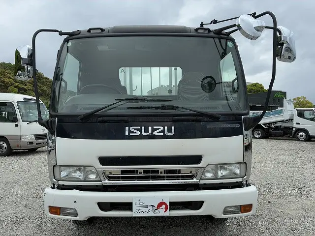 いすゞ フォワード ADG-FRR90K3S(2WD)の写真2