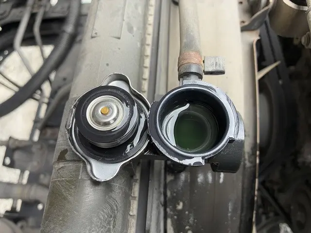 いすゞ フォワード ADG-FRR90K3S(2WD)の写真21