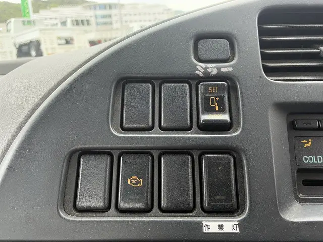 いすゞ フォワード ADG-FRR90K3S(2WD)の写真31