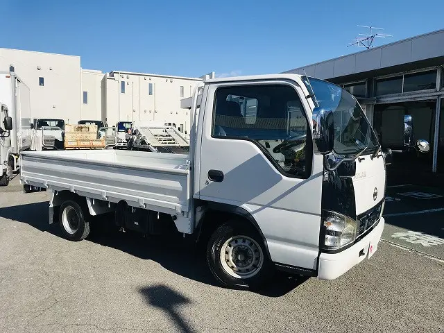 日産 アトラス KR-AHR69(2WD)の写真3