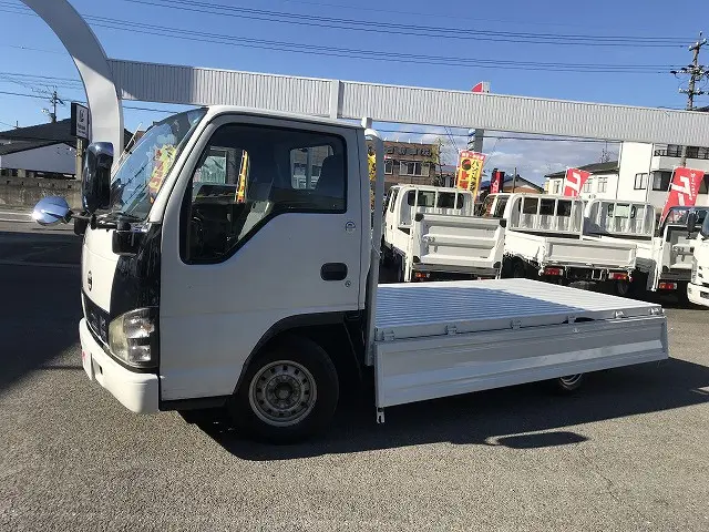 日産 アトラス KR-AHR69(2WD)の写真9