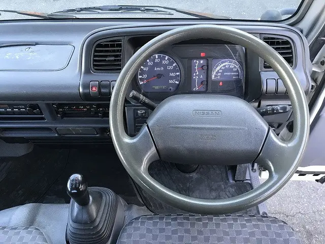 日産 アトラス KR-AHR69(2WD)の写真23